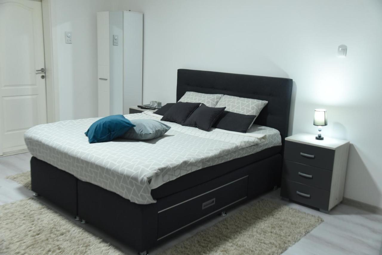 Apartmani Sofronic Loznica 2 Dış mekan fotoğraf