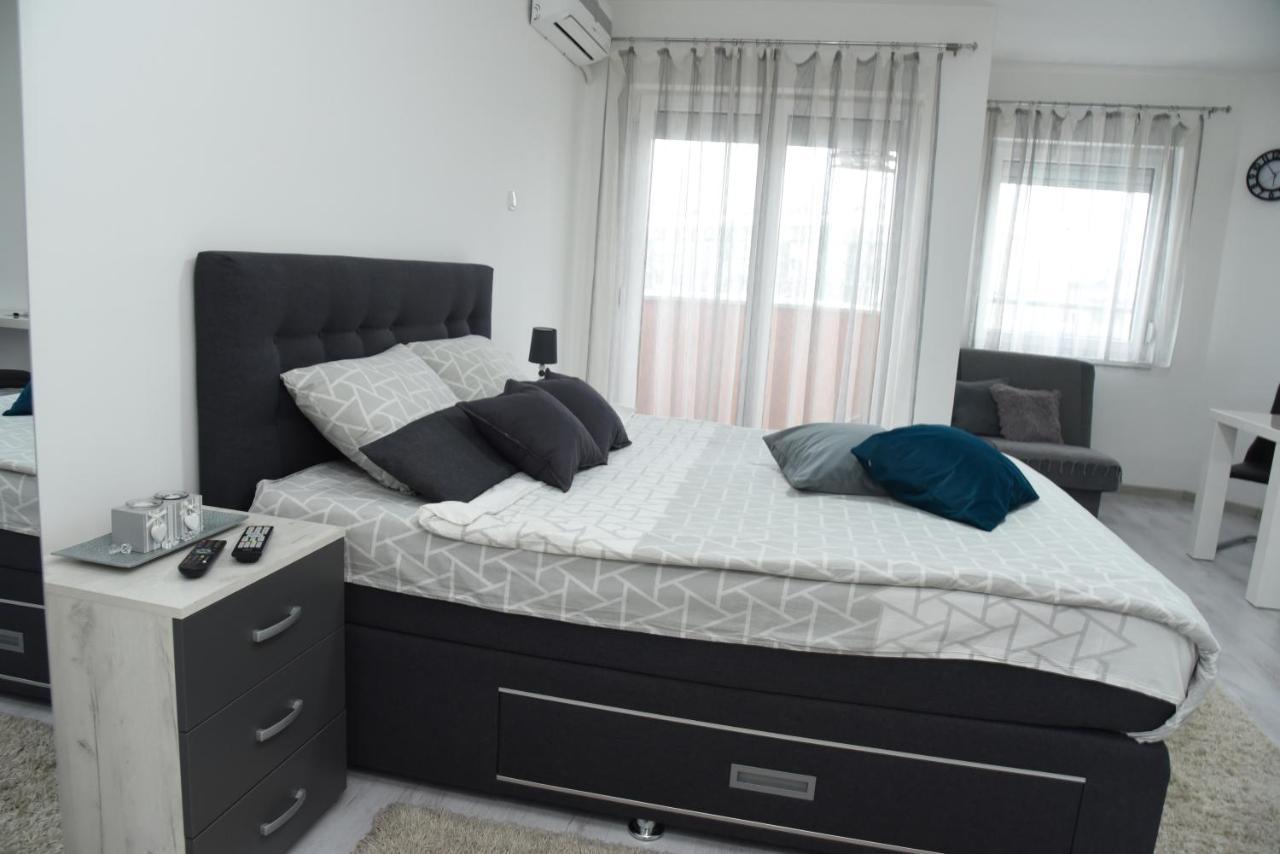 Apartmani Sofronic Loznica 2 Dış mekan fotoğraf