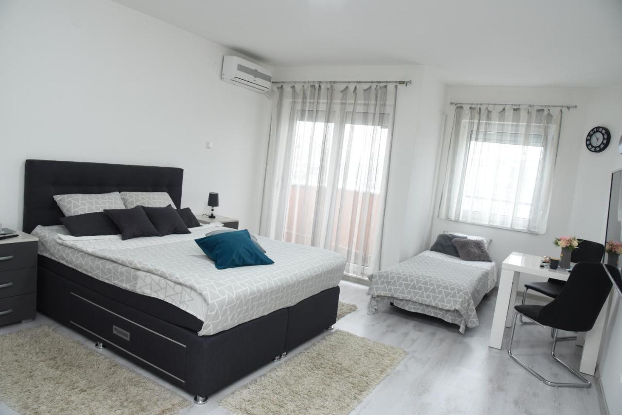 Apartmani Sofronic Loznica 2 Dış mekan fotoğraf