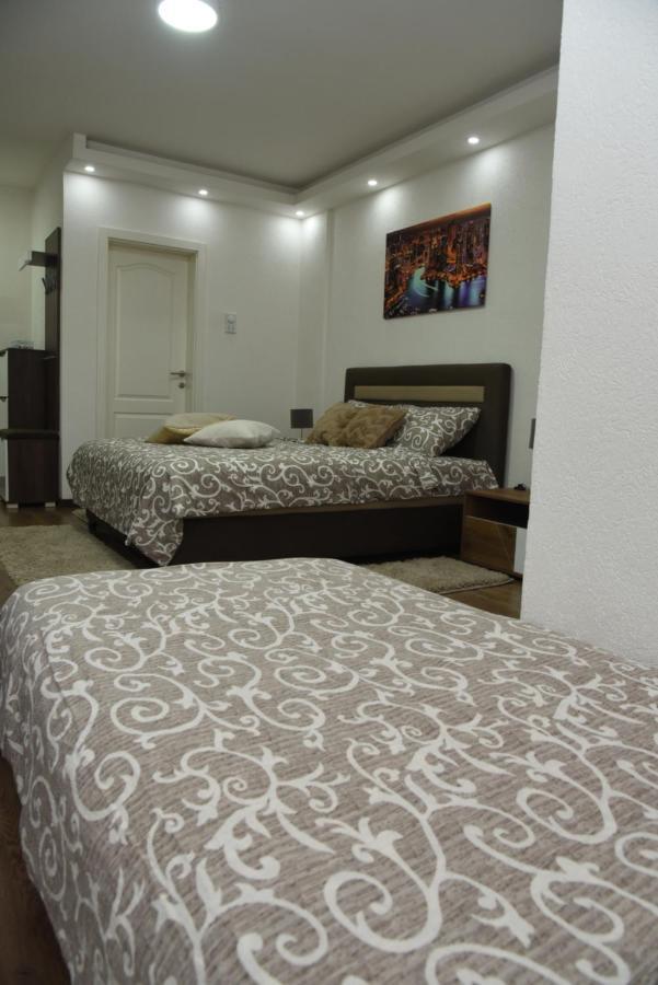 Apartmani Sofronic Loznica 2 Dış mekan fotoğraf