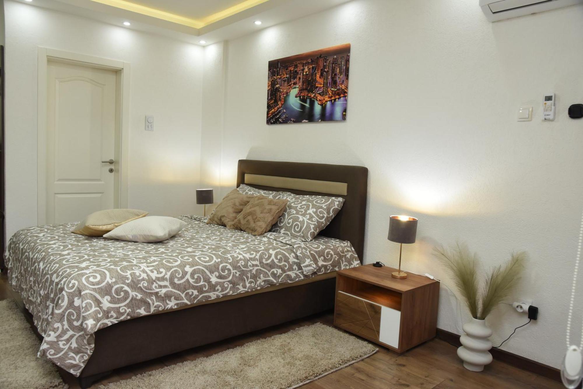 Apartmani Sofronic Loznica 2 Dış mekan fotoğraf